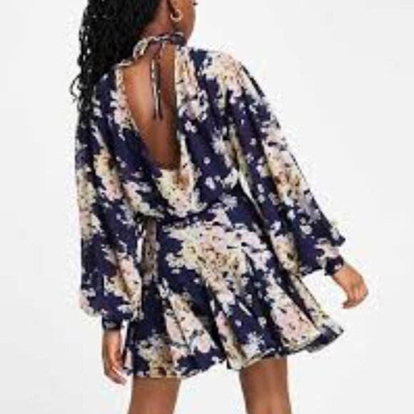 ASOS DESIGN Curve high neck pleated jacquard mini dress with godet detail Sz 4 - Picture 2 of 9